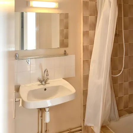 Maison De Campagne A Leyme Avec Piscine Partagee بيت للعطل Anglars