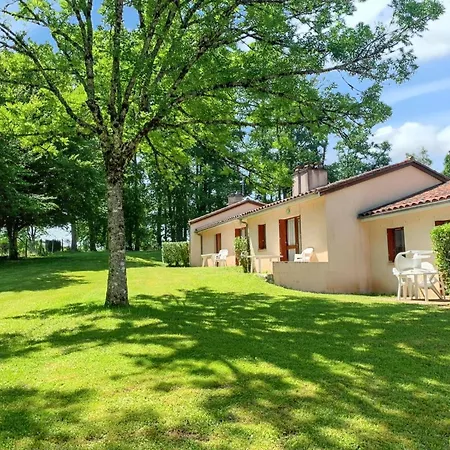 Maison De Campagne A Leyme Avec Piscine Partagee * Anglars